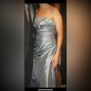 Strapless formal